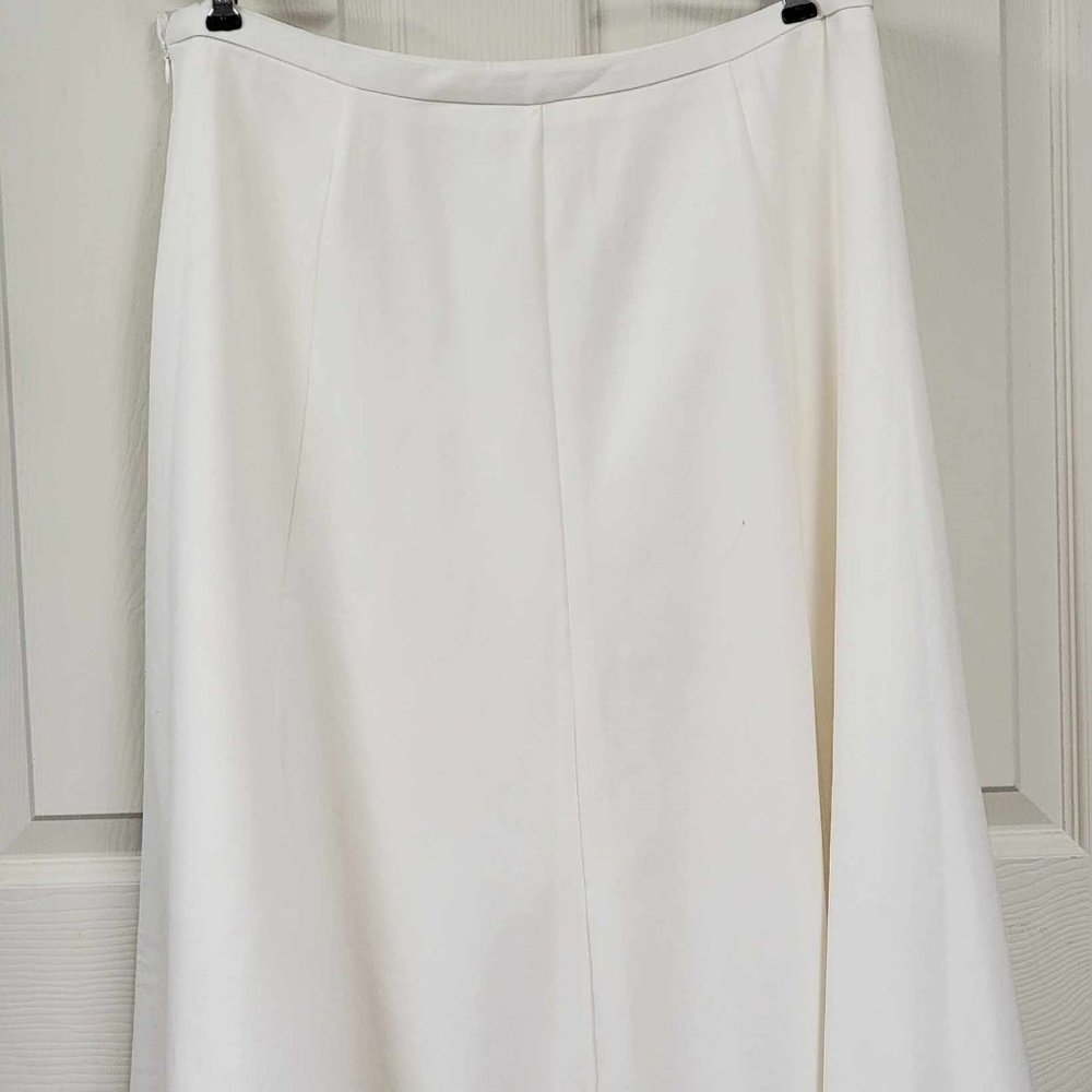 Kim Roger's off white 100% Linen fully lined skirt